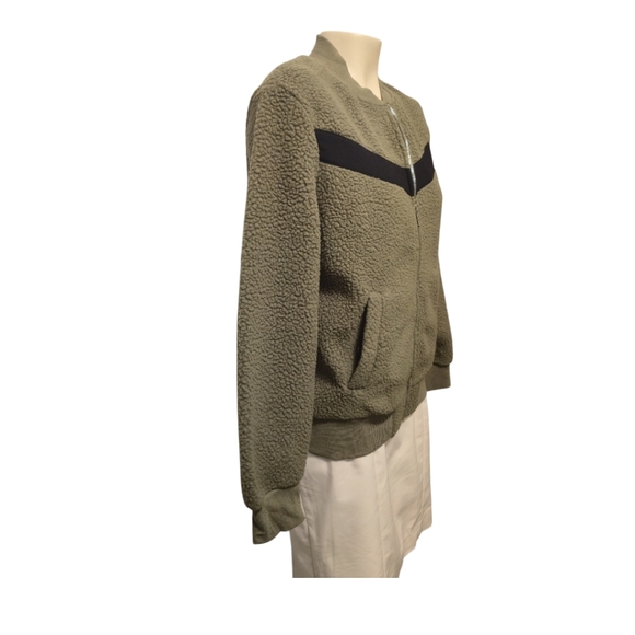 ZYIA ACTIVE Flying V Teddy Bear Fleece Zip Jacket Olive Green And Black X Small - Picture 6 of 12